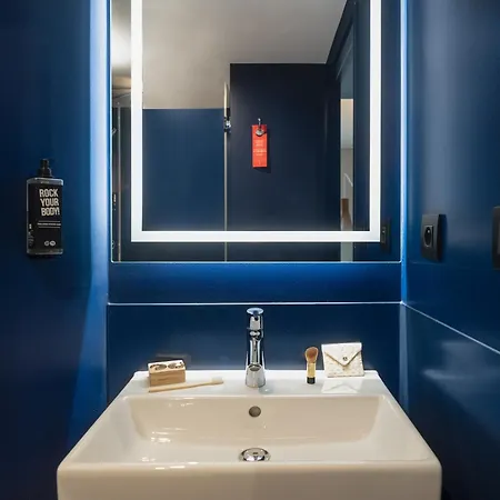 Ibis Gare Montparnasse Catalogne ホテル