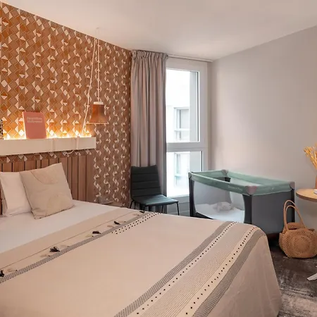 ホテル Ibis Gare Montparnasse Catalogne パリ