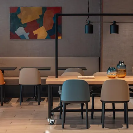Ibis Gare Montparnasse Catalogne ホテル 3*